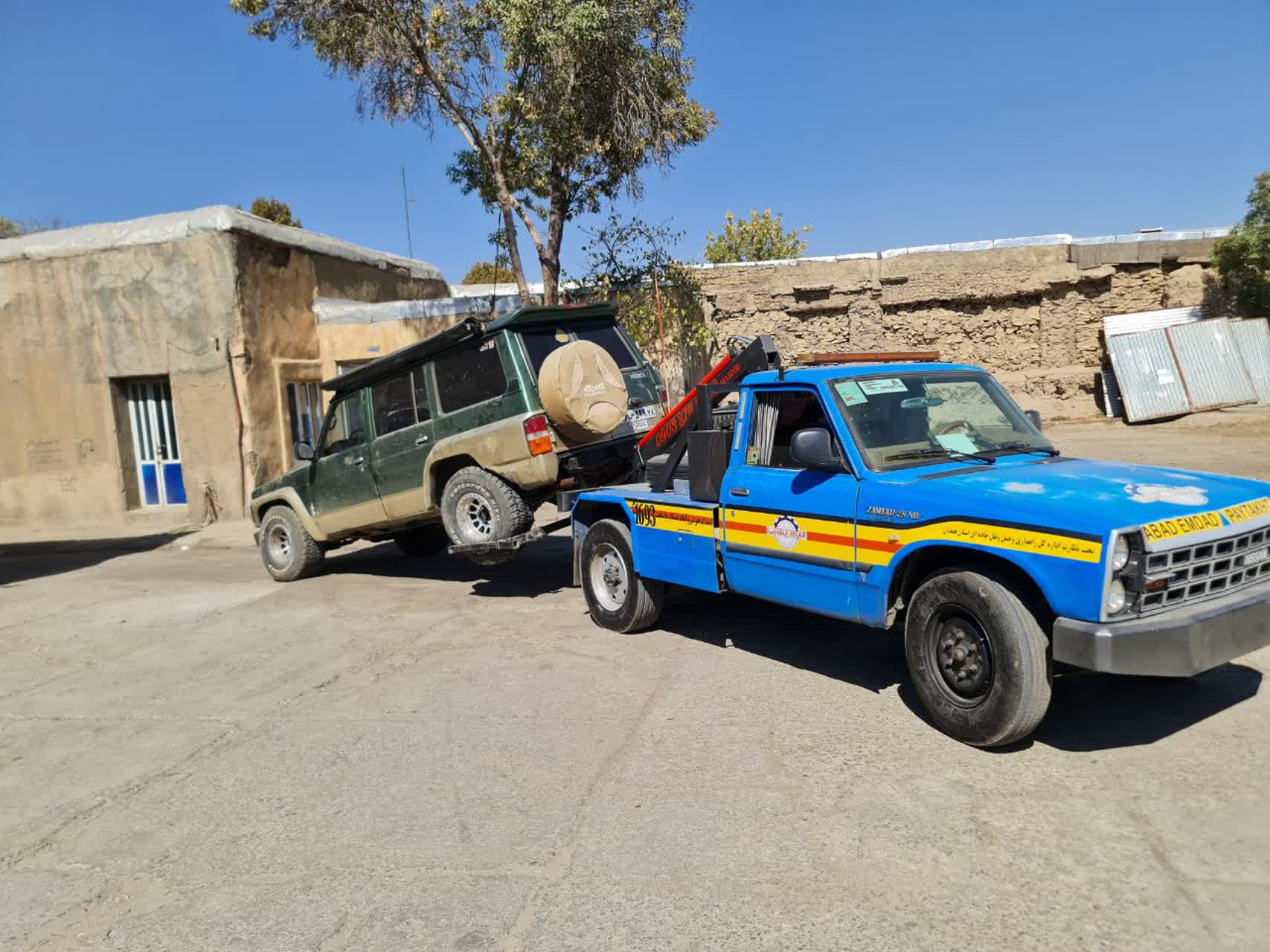 حمل نیسان پاترول از روستای اطراف همدان بدلیل سوختگی موتور
